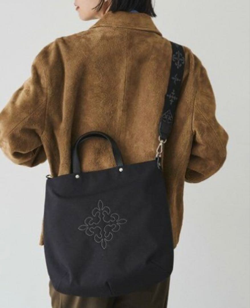 ★russet ラシット　大人気　2wayトートショルダーバッグ　未使用級　黒