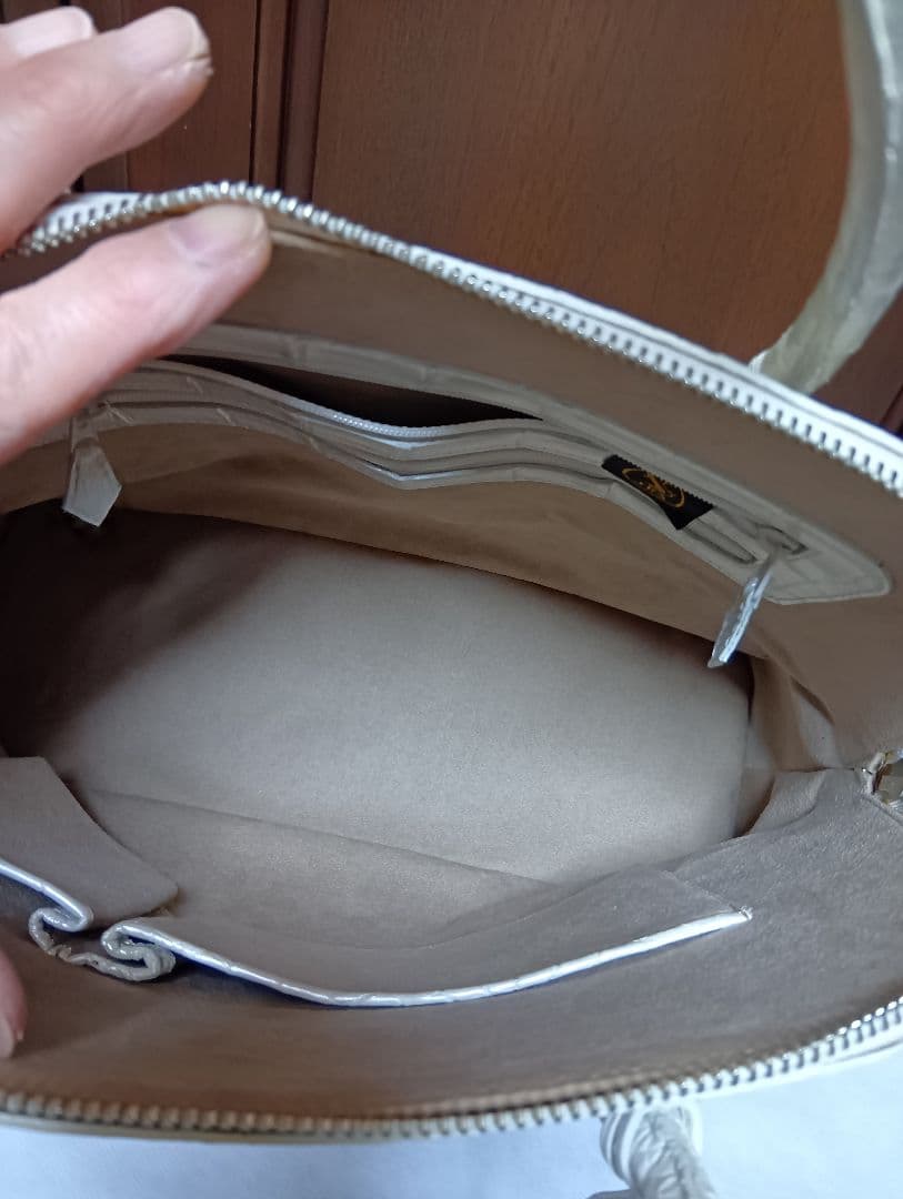 JRAクロコダイルJRAハンドバッグ パールホワイト