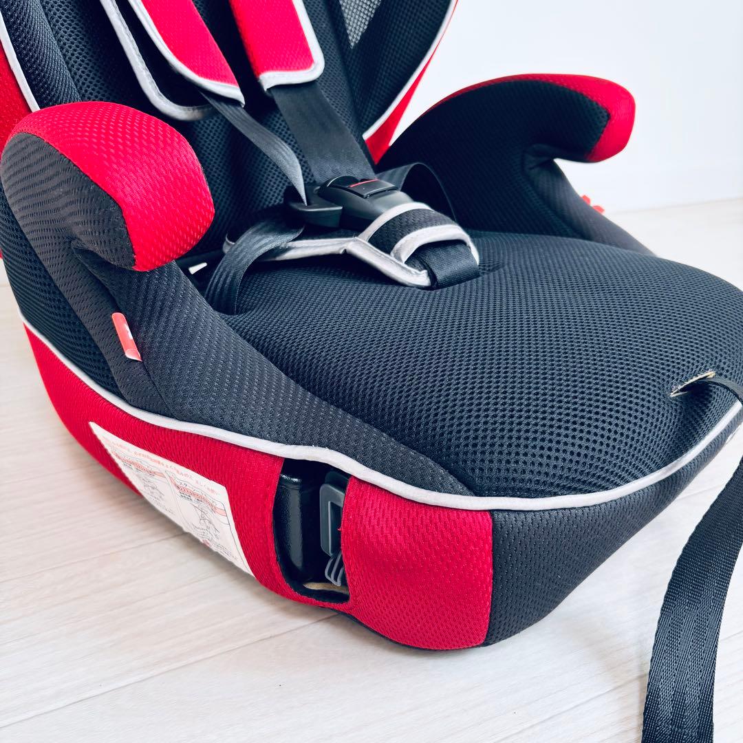 【極美品】アップリカ　チャイルドジュニアシート　エアグルーヴ　AGレッド　赤　黒