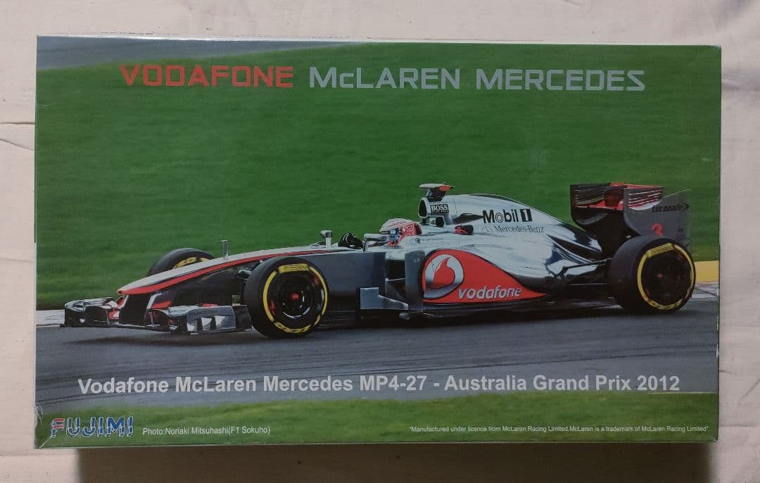 フジミ 1/20 McLaren Mercedes MP4-27 Lewis Hamilton's MP4-27 2012 : r/ModelCars