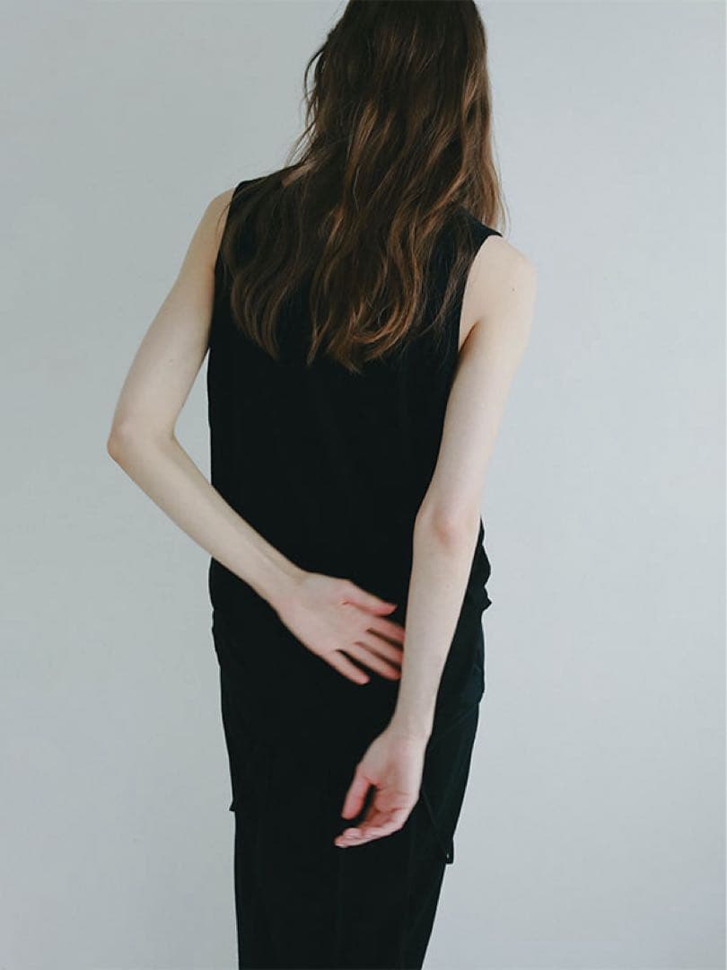 aimyETRE新作【新品未詳】ヘンリーネックエアリータンクトップ