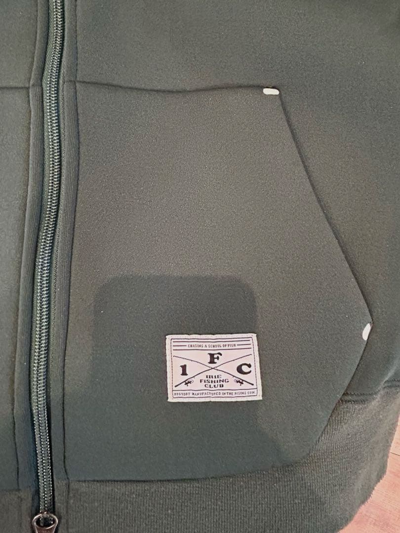 アイリーフィッシングクラブ フリースジップパーカー　Lサイズ　ダークグリーン