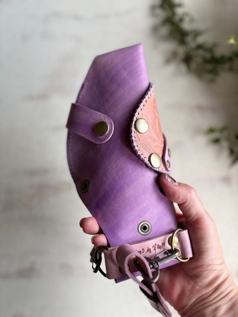 手染めラベンダー、ローズ型押しの軽量スリムシザーケース