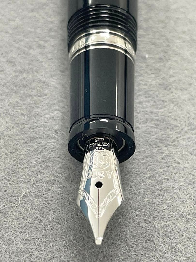 未使用】MONTBLANCモンブラン 万年筆 ボエム M ノワールオニキス