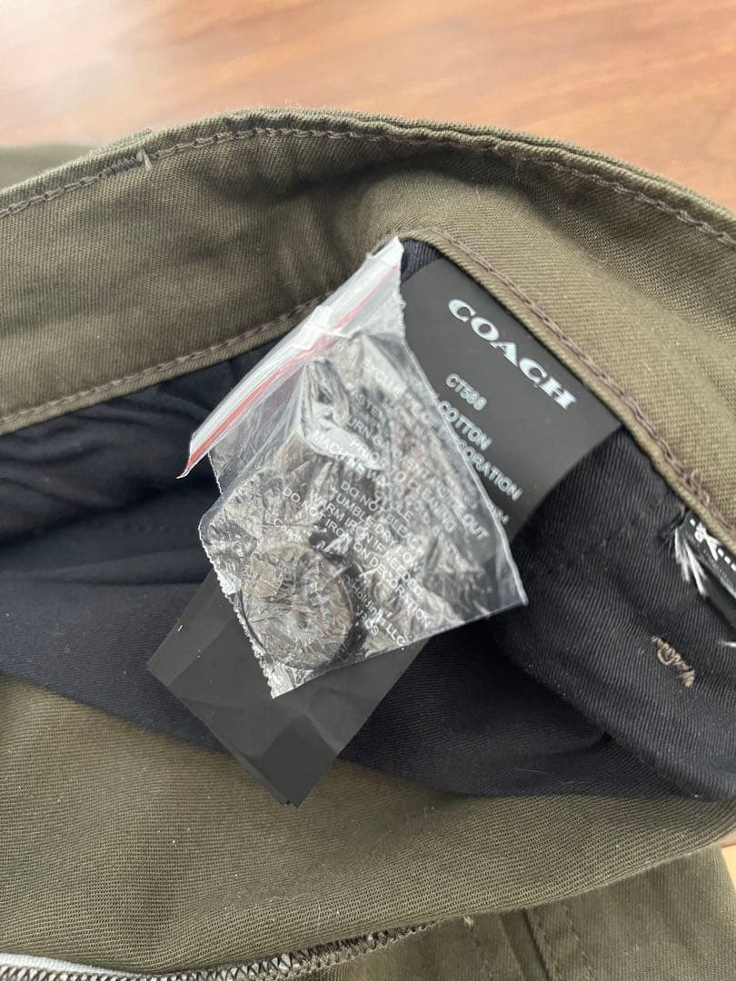 新品　coach レディースカーゴパンツ