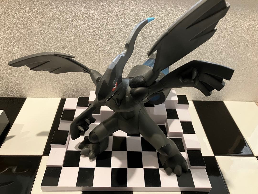ポケモン ゼクロム レシラム フィギュアセット　わくわくゲットくじ2011