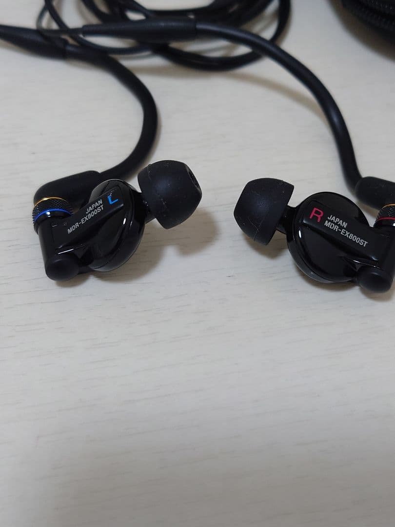 イヤホン mdr-ex800st Amazon.com: Sony MDR-EX800ST(Japan Import) : Electronics