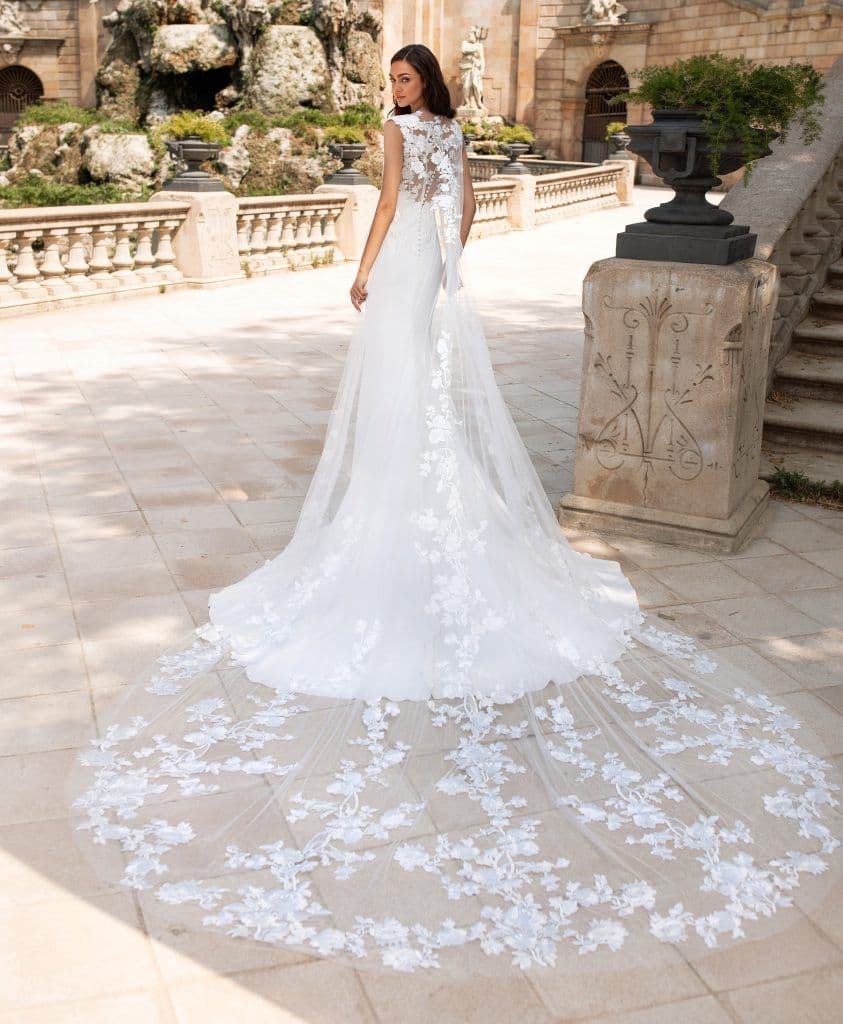 PRONOVIAS ✾ DRAIL 7-9号 マント有