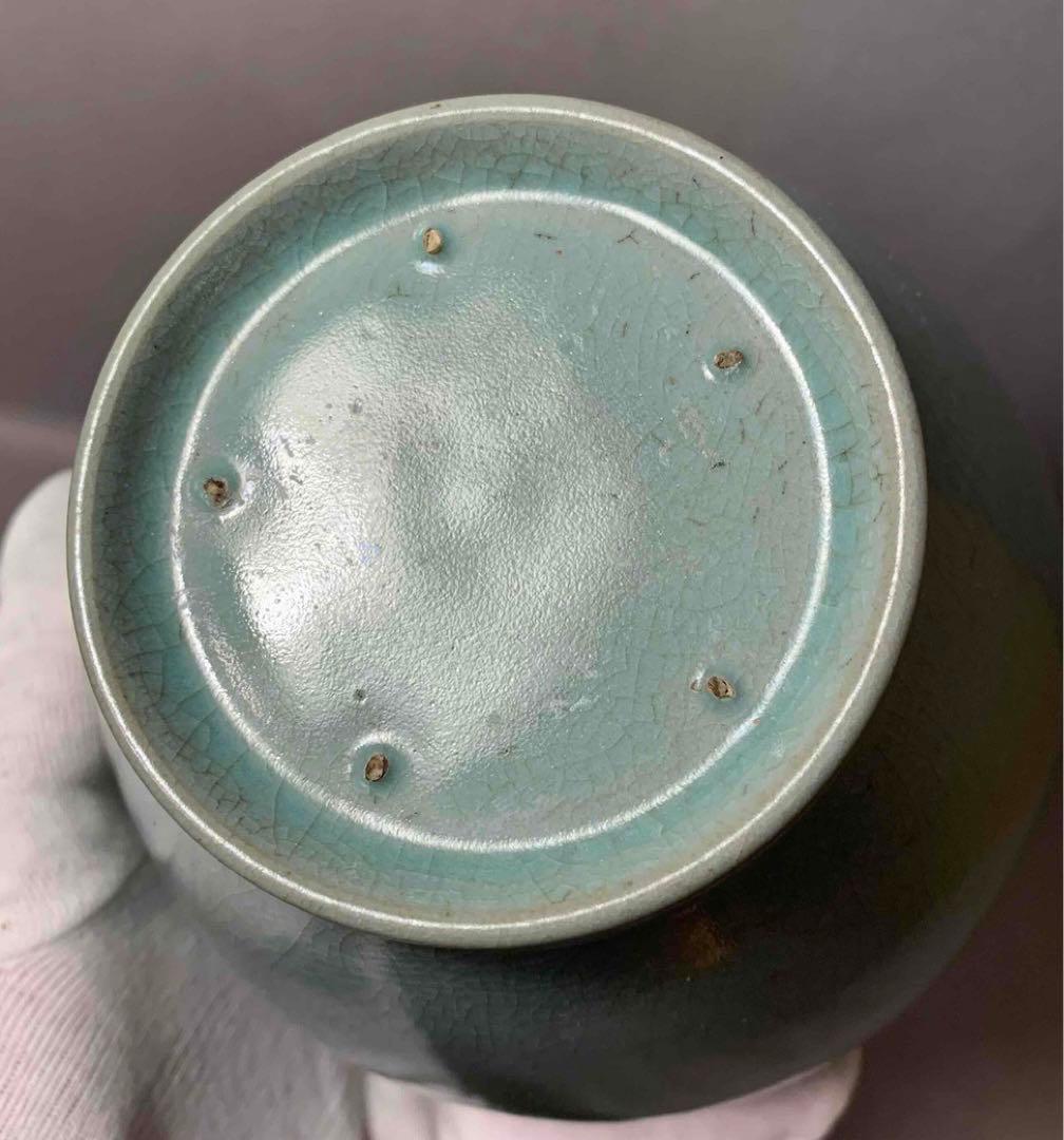 中国 首にふくらみのある瓶u6230828