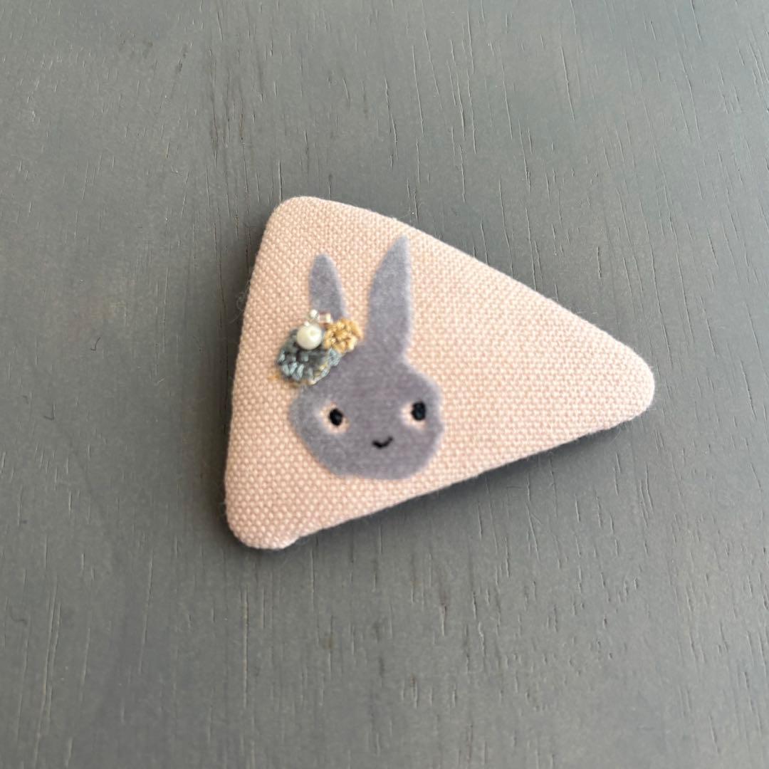 coharu様ミナペルホネン ハンドメイド ブローチ パッチンピン