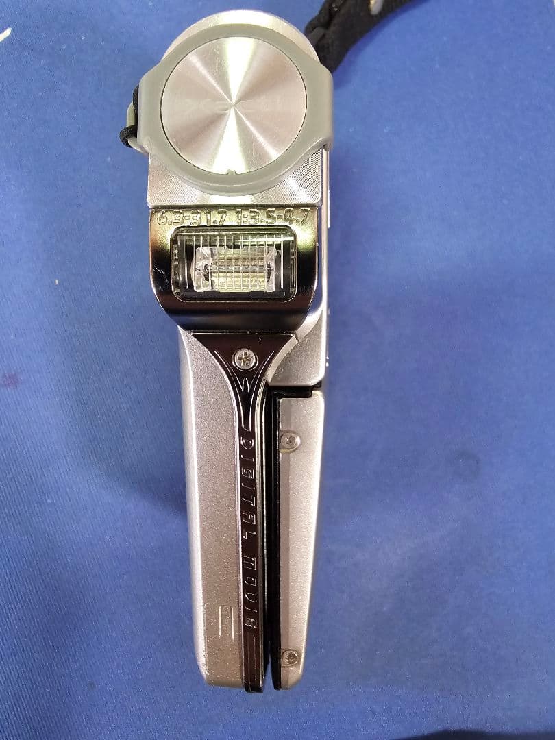 【美品】SANYO サンヨー Xacti DMX-C6型 ビンテージシルバー