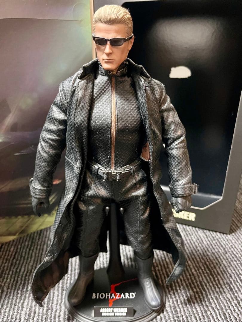 バイオハザード ホットトイズ ウェスカー ミッドナイトバージョン