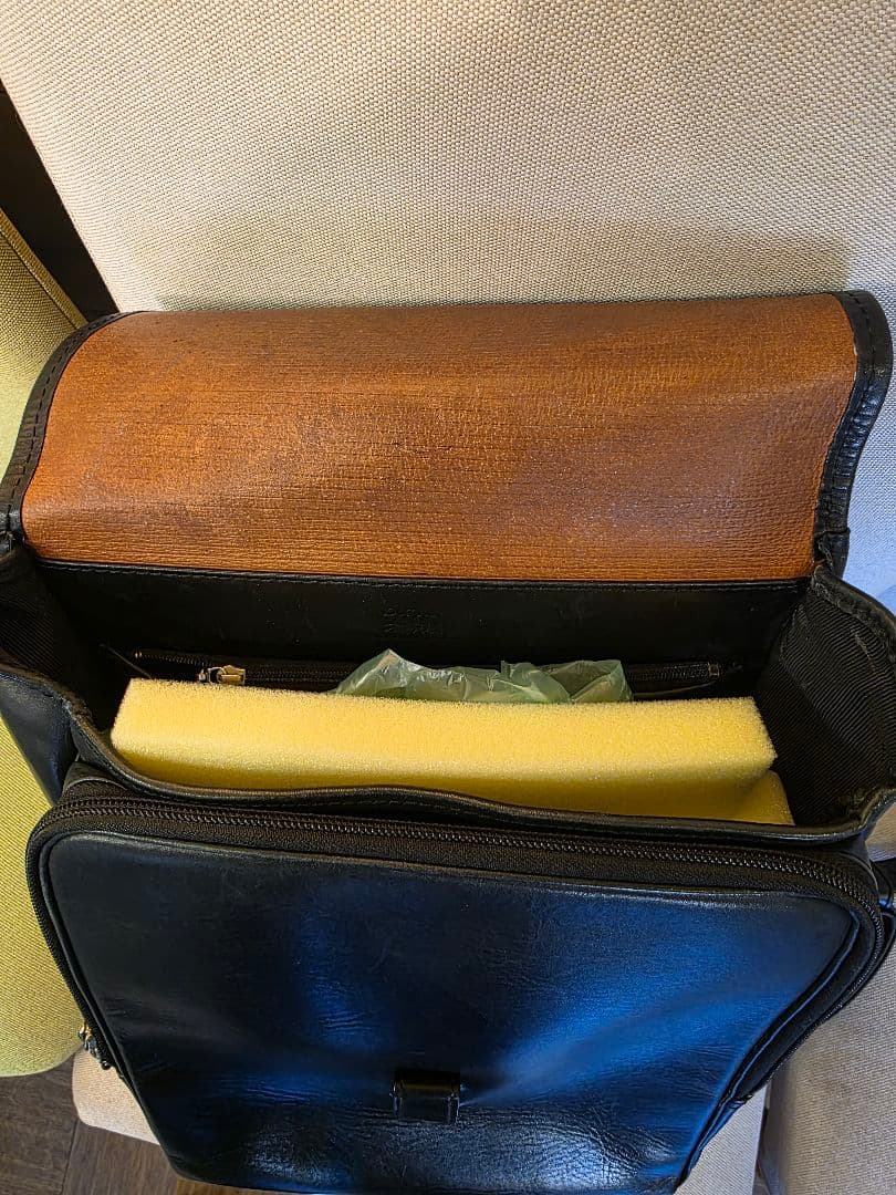 廃盤 大峡製鞄 リューク ブラックレザーバッグ