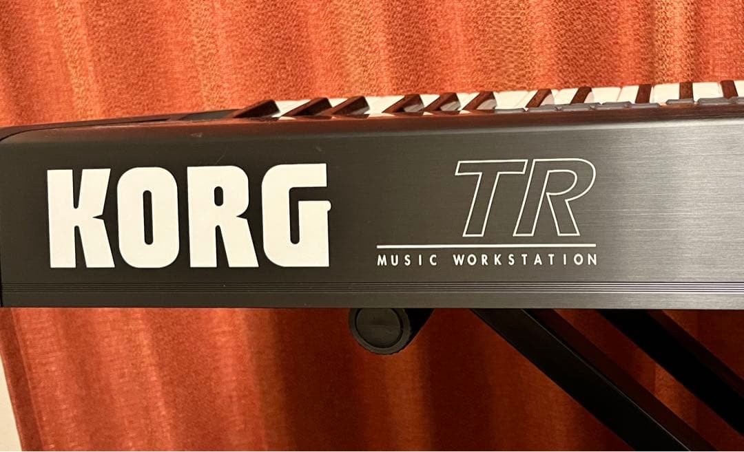 KORG TR 76 シンセサイザー