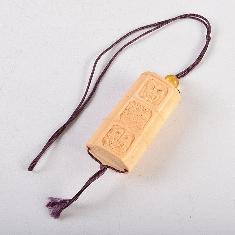 時代提げ物　獣骨彫刻　梟龍魚彫　印籠　薬入　緒締め玉　C　9204 時代提げ物獣骨彫刻梟龍魚彫印籠薬入緒締め玉C9204