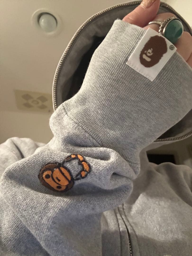 早い者勝ち!! 最大値下げ激レア A Bathing Ape グレー パーカー