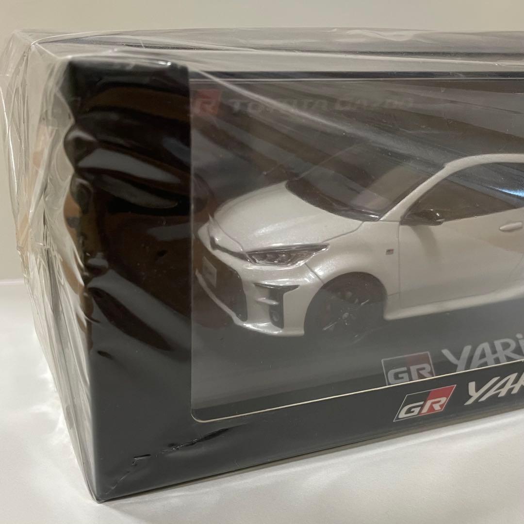 GR ヤリス　ミニカー　新品　未開封　非売品　ダイキャスト製　1/30