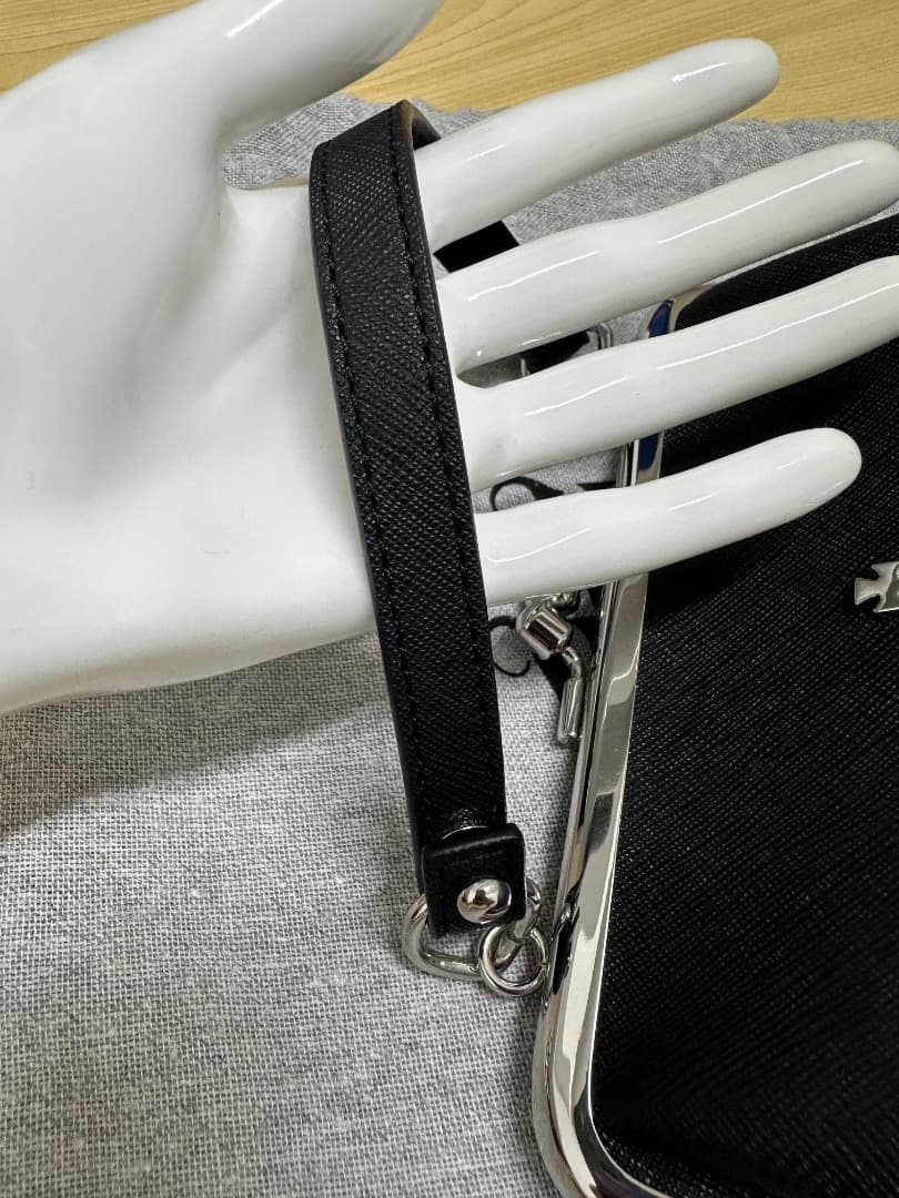 Vivienne Westwood ブラックがま口バッグ