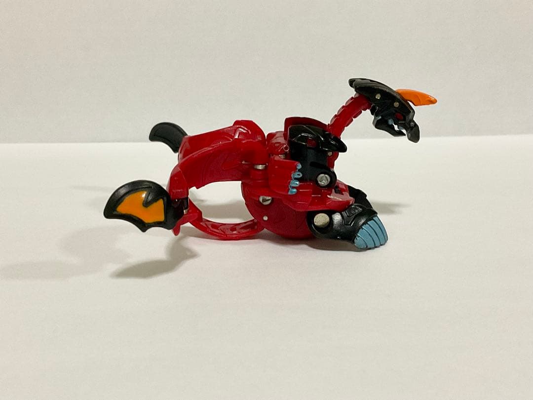 ノヴァヘリオス　スペシャルカラー仕様　560G 爆丸拡張パック