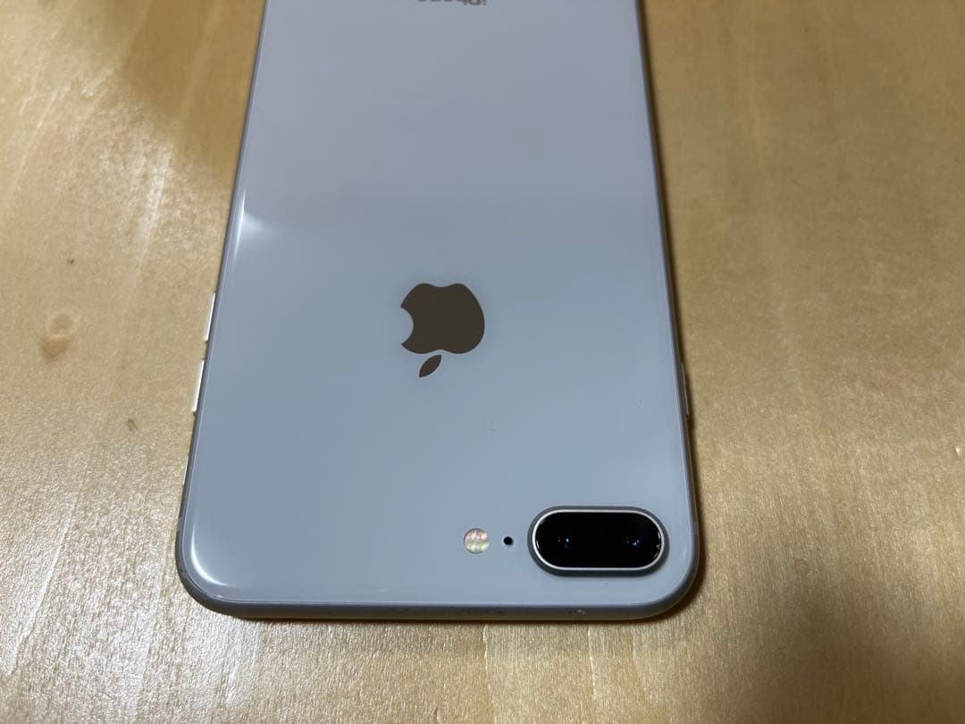 Apple iPhone 8 Plus シルバー 本体 64GB