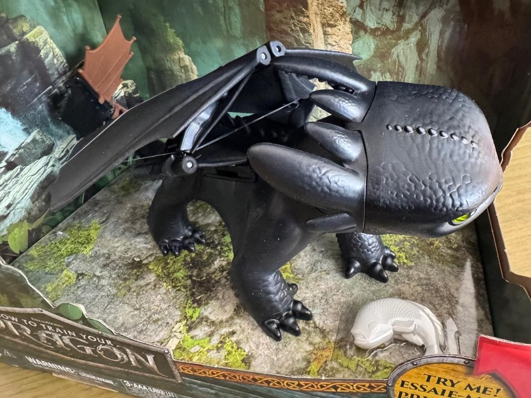 ヒックとドラゴン トーキング フィギュア トゥース ナイトフューリー