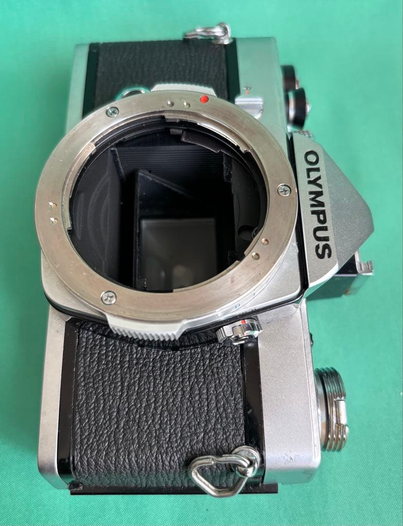 ☆ OLYMPUS OM-1 (革ケース付) + ☆ 標準50mm F1.4