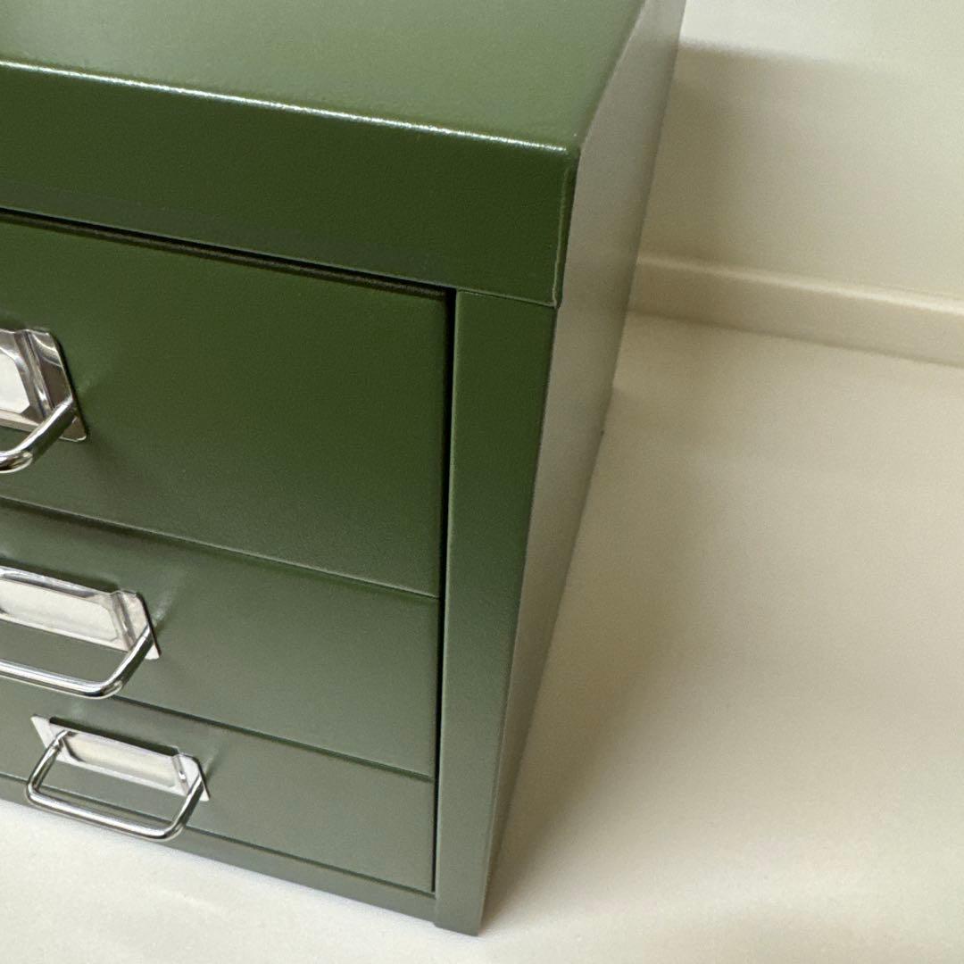 美品　ビスレー bisley キャビネット　引き出し　３段　オリーブ　グリーン系