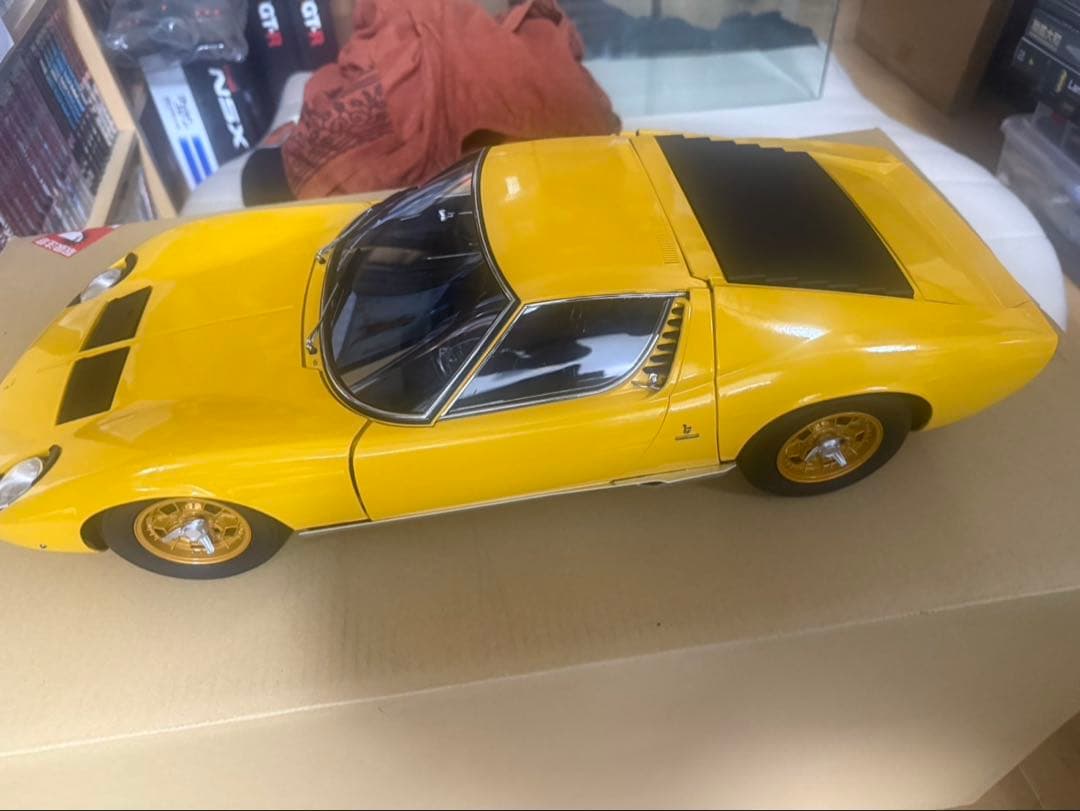 レトロン　アシェット　ランボルギーニミウラ