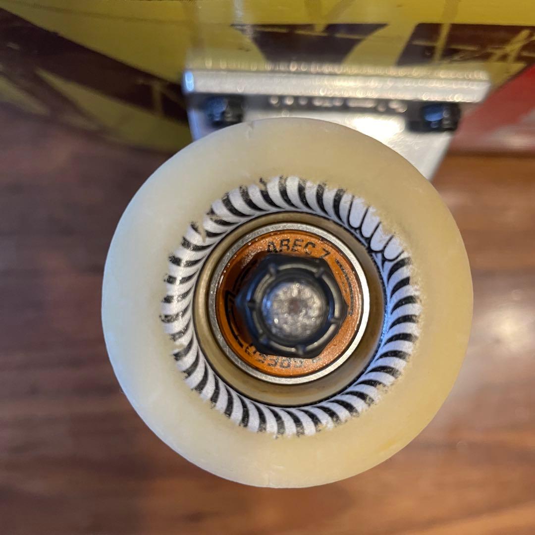 スケートボード　コンプリート　スケボー　アンチヒーロー　スピットファイア