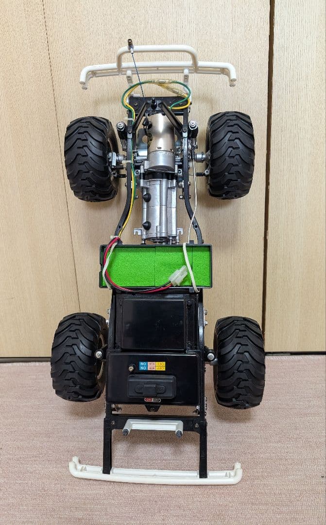 TOYOTA 4X4 PICK UP BRUISER RCカー