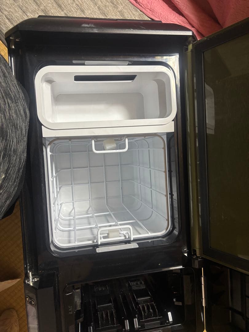 Makita XGT 冷温庫 大容量 オリーブグリーン今なら、バッテリー2個付