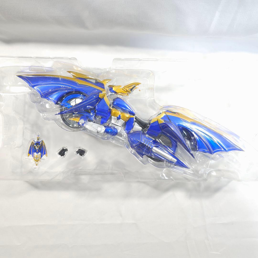 S.H.Figuarts 仮面ライダーナイトサバイブ ダークレイダーセット