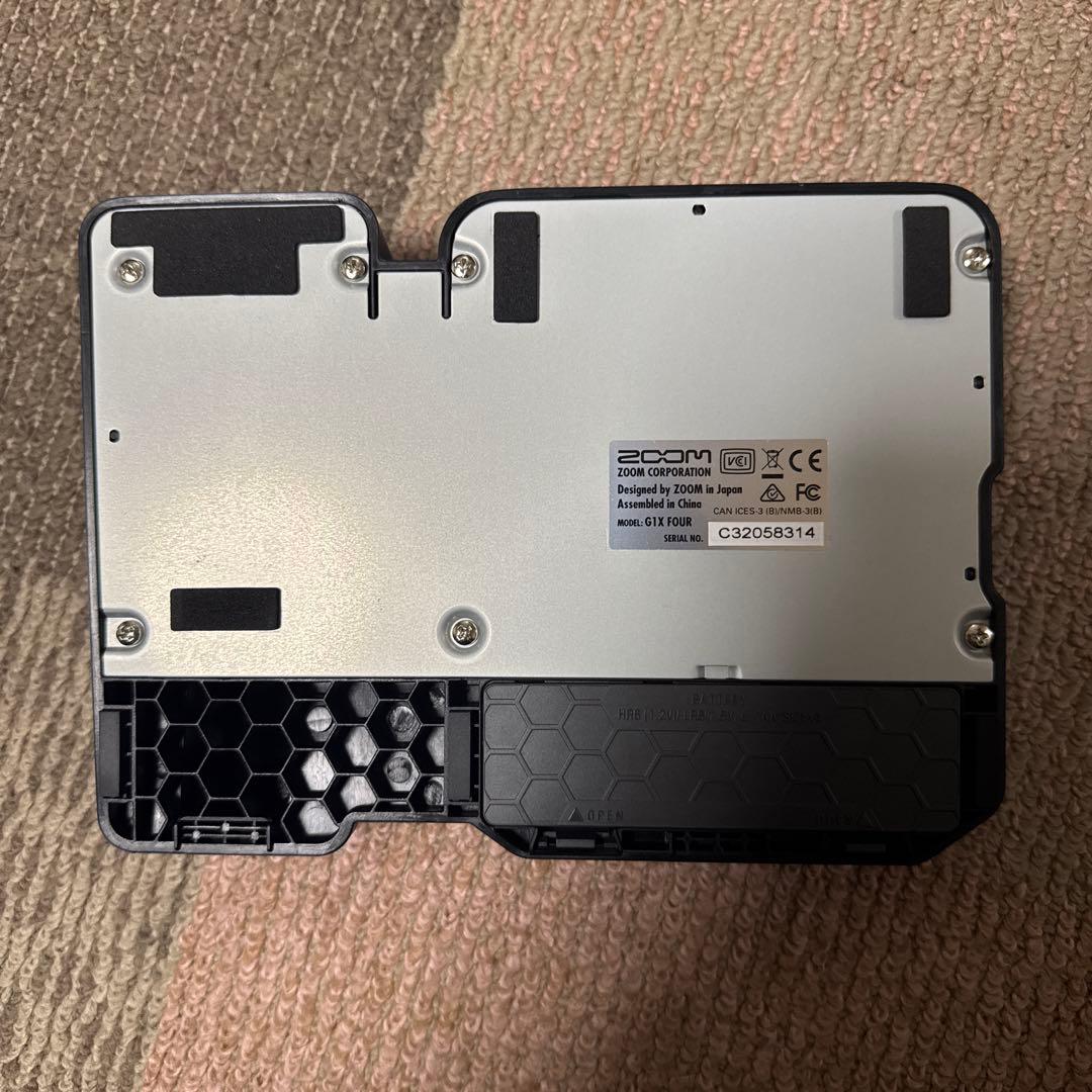 ZOOM G1X FOUR ギターエフェクター ACアダプターなし