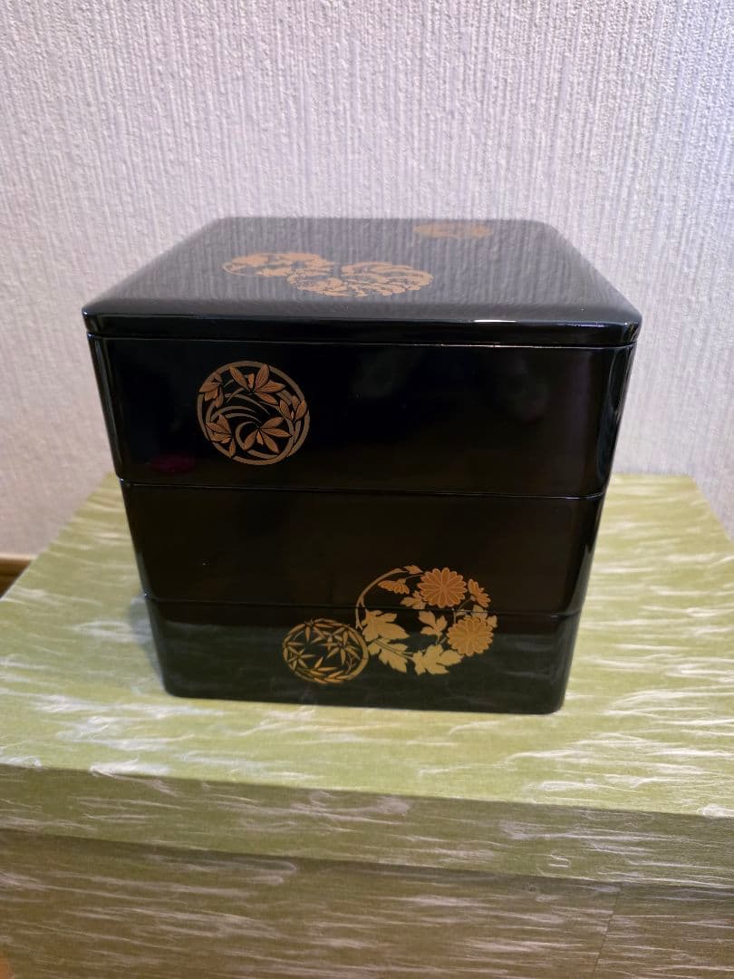会津塗　屠蘇器　三段重