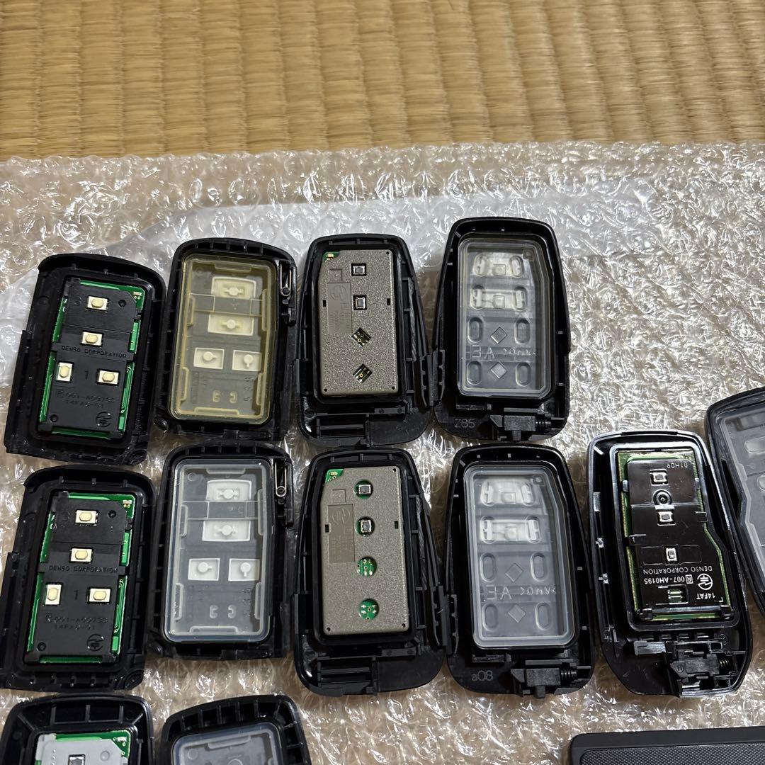 トヨタ　スマートキー　ジャンクセット　B