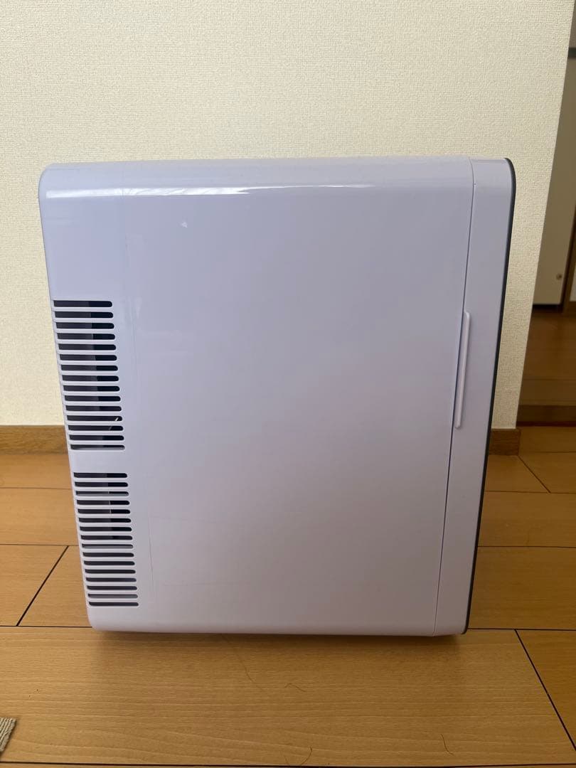 VERSOS 冷温庫 24L 保冷庫 -9℃~60℃ ミニ冷蔵庫 温度調節可能