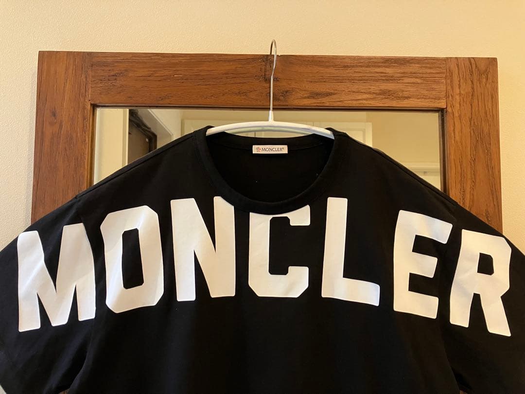 MONCLER 2024/25秋冬 レタリングロゴ入り クルーネックTシャツ 【本物