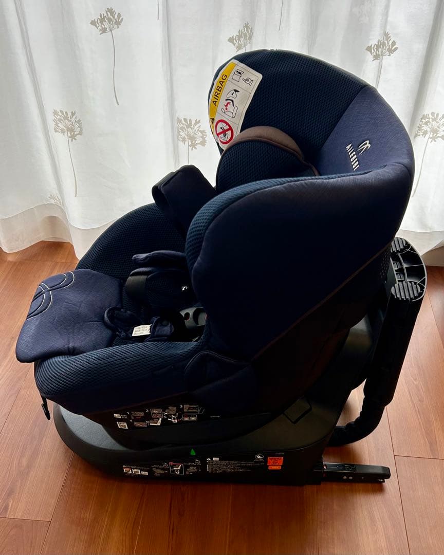 値下げ中！エールベベ 回転型チャイルドシート クルット4i グランス