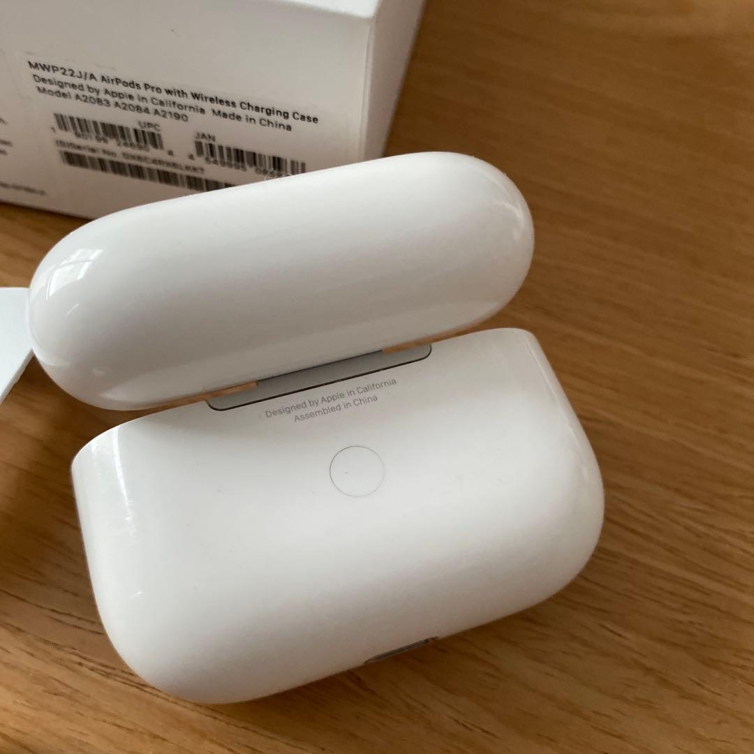 AirPodspro 本体 充電ケース&新イヤーチップ2セット付き - メルカリ