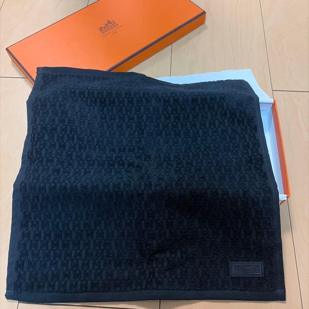 鑑定済✨ エルメス HERMES ハンドタオル ハンカチ 2点セット - メルカリ
