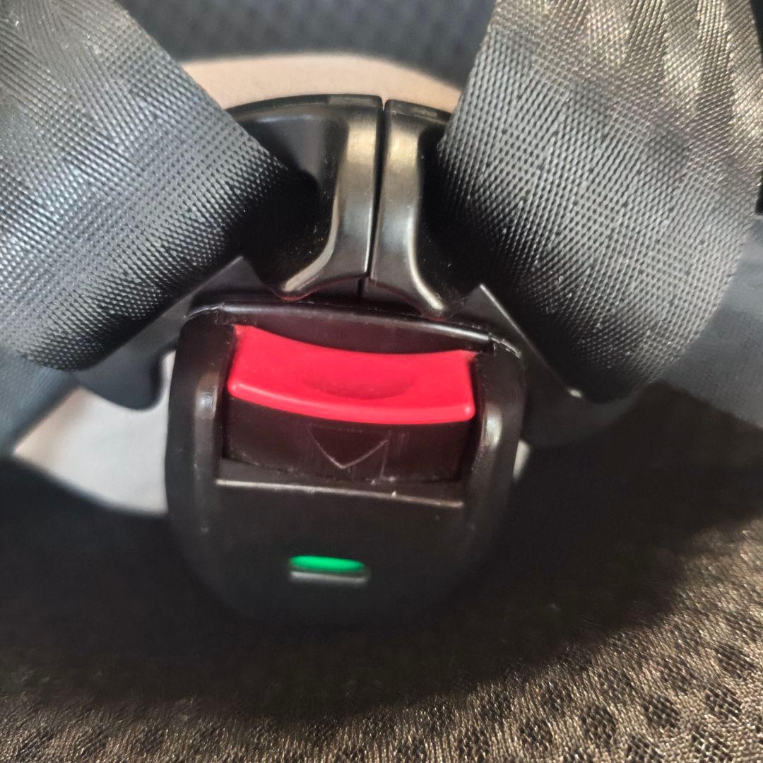 Combi 車用チャイルドシート グレー/ブラック