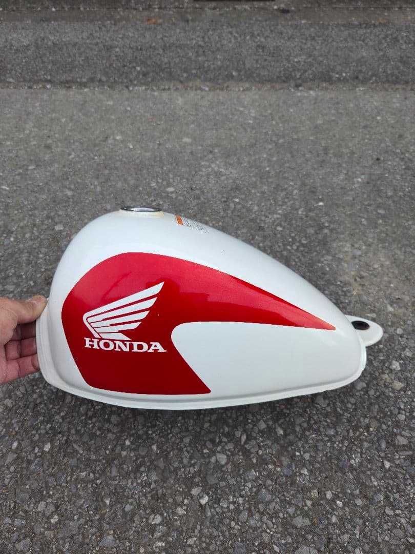 モンキー・AB27FI・2009年（純正タンク極上）サイドカバー最終値下げ