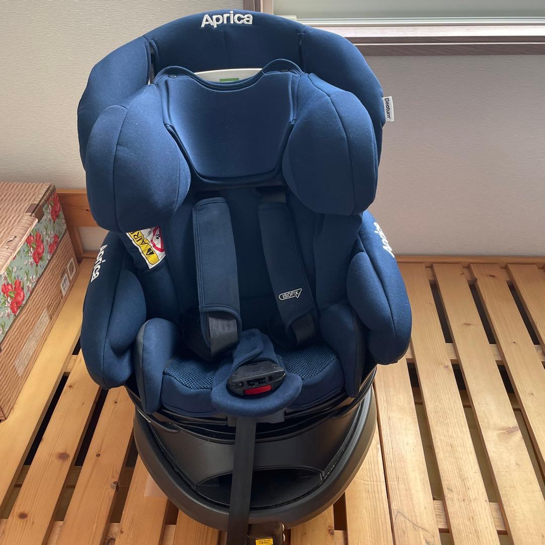 ディアターンプラス isofix ネイビーアップリカチャイルドシート説明書あり