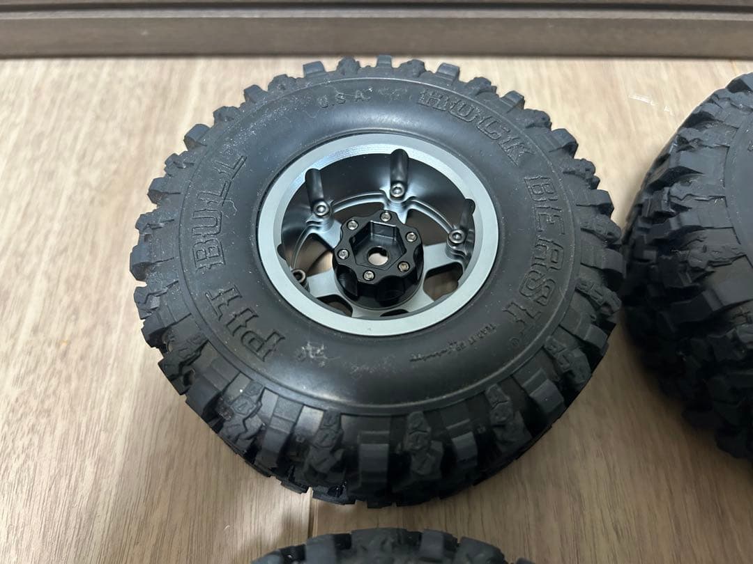 タイヤ　ピットブル　ロックビースト　1.9 クローラー　プロライン　トラクサス