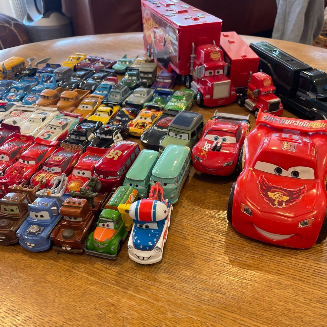 カーズ ミニカー 約85台 セット 専用トラック付き トミカ