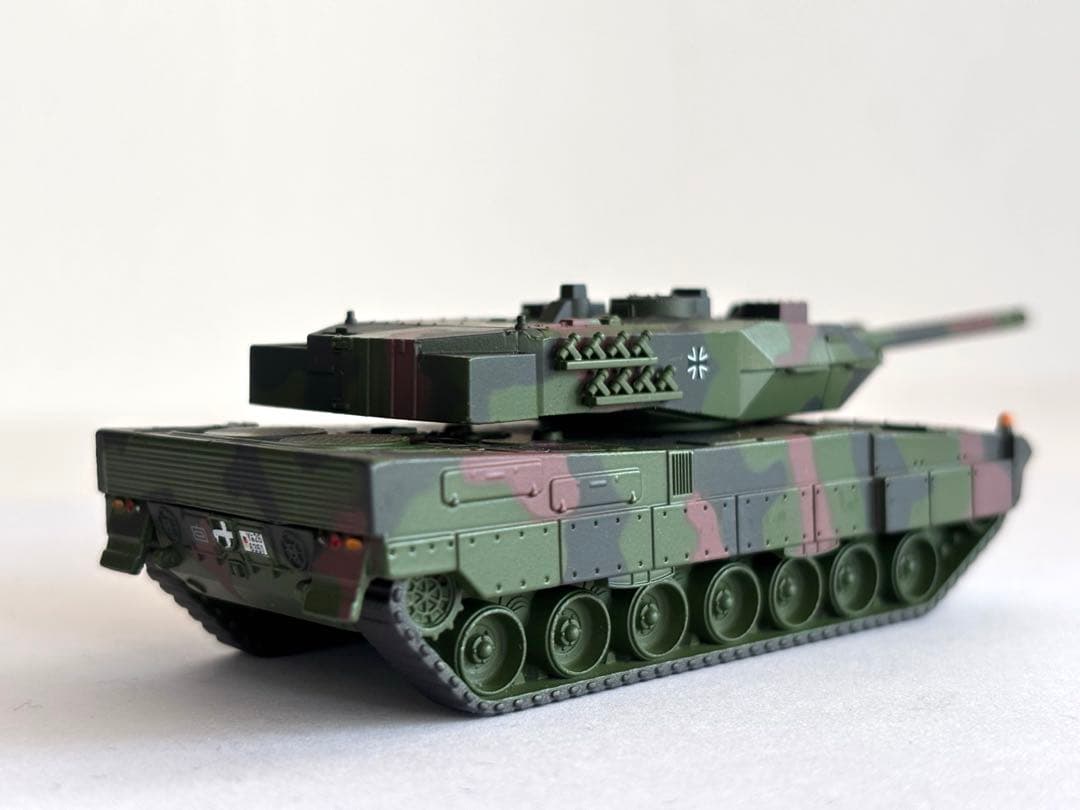新品 メルクリン ドイツ軍 レオパルド 2A6 戦車 運搬車 ラスト1両‼️