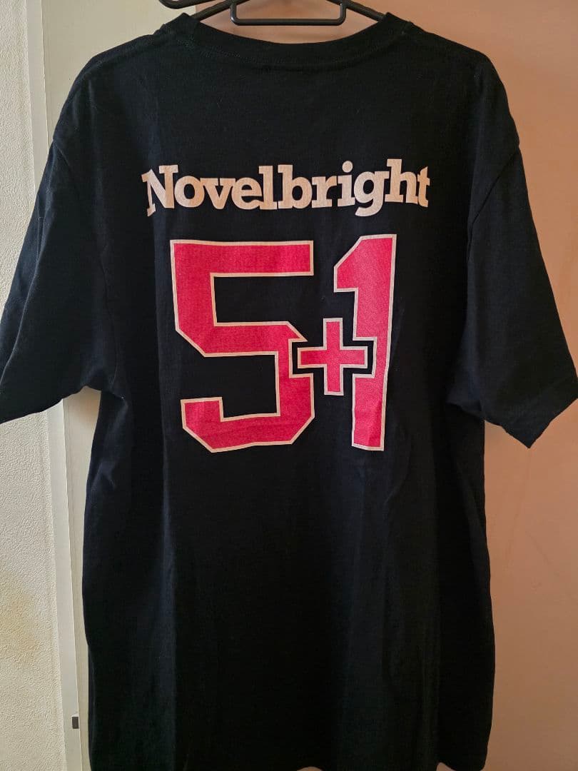 Novelbright Lighter Tシャツ - メルカリ