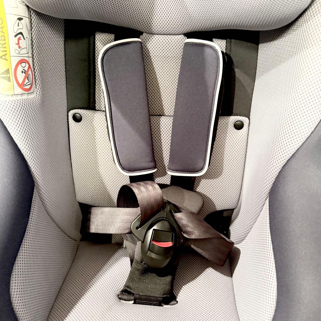 【年末までSALE中】joie チャイルドシート　回転式