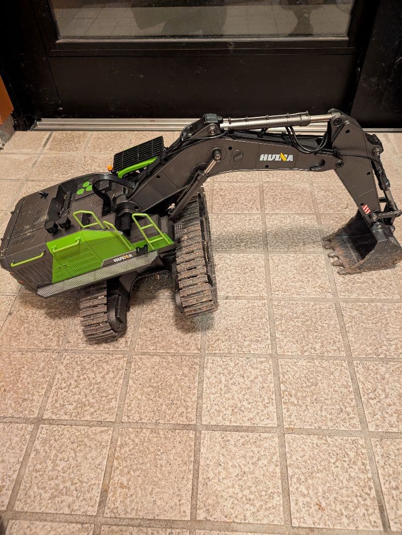 HUINA ラジコンショベル
