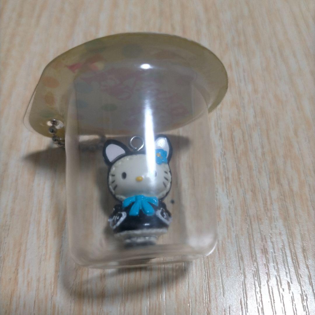 キティ カップ入り ボールチェーン マスコット 　 ゴスロリ